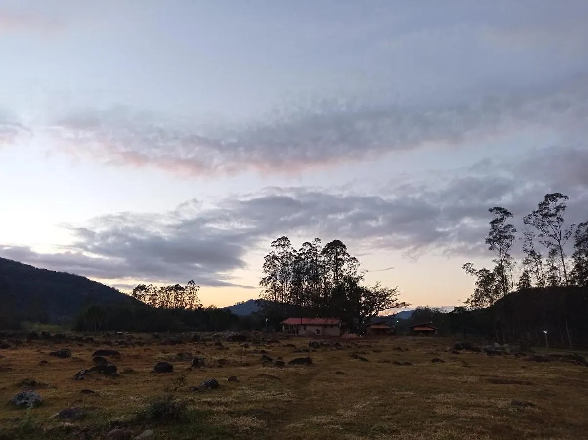 Шале Figueira De Rio Do Boi Chale Totens Прая-Гранди